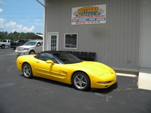 2004 chevrolet corvette convertible 6 speed only 30k yellow!!!!!!!