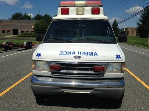 2000 ford e-350 ambulance