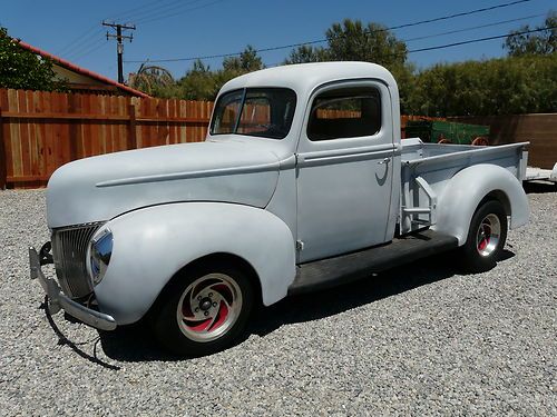 1940 ford half ton rolling chase 350sb with 350tran rust free ready to paint