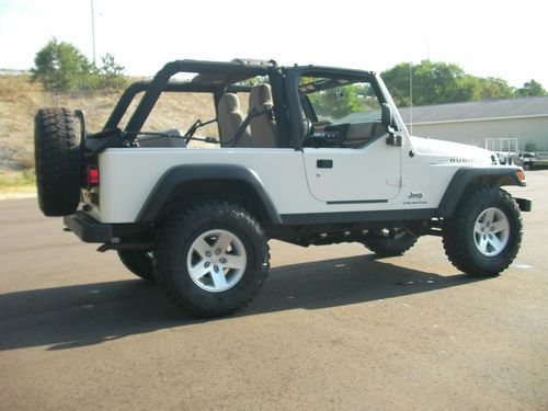 2006 jeep wrangler unlimited rubicon 4,054 original miles