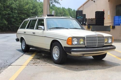 1981 mercedes-benz 300td turbo diesel wagon