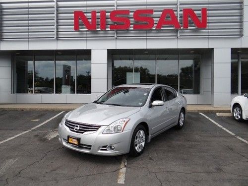 Nissan altima 2.5 sl leather alloys roof navigation clean certified