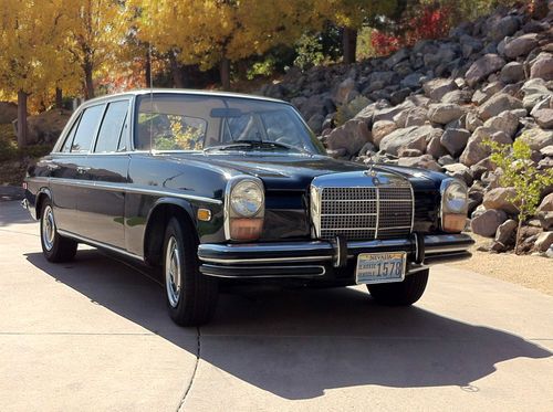 1972 mercedes benz 250 with high style**no reserve**
