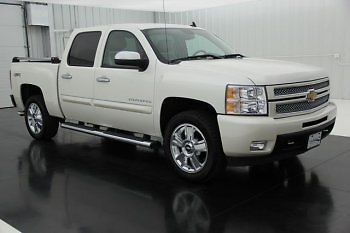 Ltz 4x4 crew cab chrome wheels rear sensor power seats heated leather