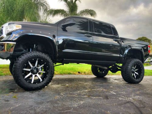 2014 toyota tundra...&lt;----must see!!!! bulletproof lifted. only 2000 miles