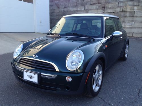 2005 mini cooper hatchback 1.6l  panoramic roof  automatic runs great no reserve