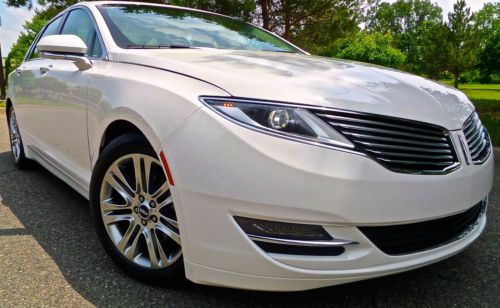 2013 lincoln mkz hybrid /navigation/sunroof/rear camera/ low miles/ no reserve