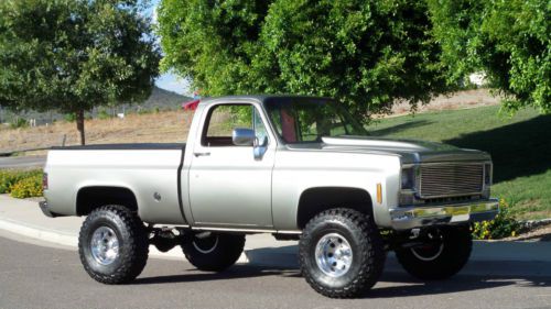 1978 chevy c-10 pick up beautiful paint 6 inch lift 4wd beautiful must see