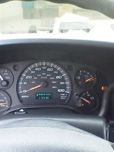 Chevy express van by starcraft 2003 - 113k miles