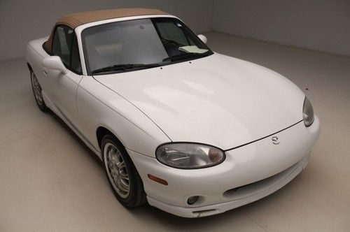 2000 base convertible coupe rwd cruise single cd cassette player