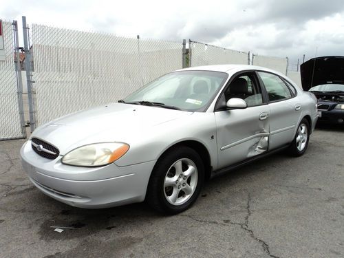 2001 ford taurus, no reserve