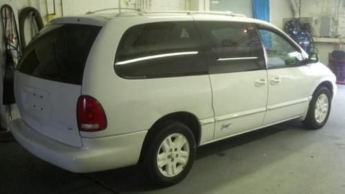 1997 dodge grand caravan se mini passenger van 4-door 3.3l