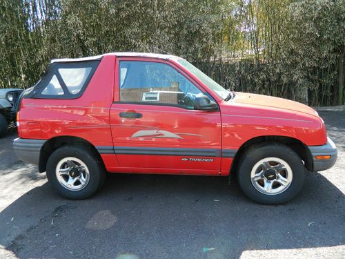 2000 chevy tracker, 2dr, 4wd
