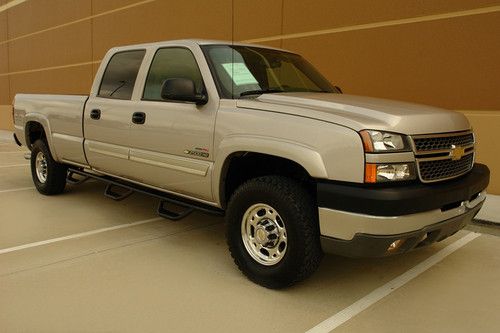 05 chevy silverado 2500hd ls crew cab long bed diesel 4wd one owner mint cond