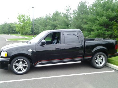 2001 ford f-150 harley-davidson edition crew cab pickup 4-door 5.4l