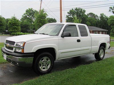 Rare 2004 chevy xcab 4x4 lt z71.leather.white.tan hides.top of the line!right 1