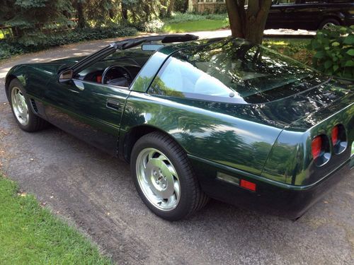1996 c4 removable t-top corvette with tan interior and dark green exterior!!!!!