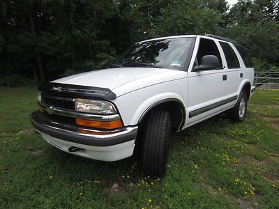 4x4 suv truck air condition new tires low miles white like gmc jimmy no reserve