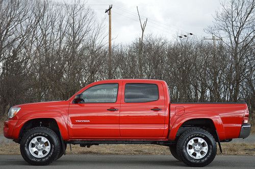 2006 toyota tacoma double cab sr5 4x4 4.0l v6 loaded cd a/c clean carfax mint!