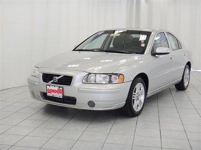 2.5t 5 cyl turbo leather sunroof park assist volvo cert warranty 7yr/100k miles