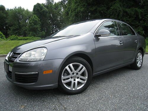 No reserve! clean carfax! 41 mpg! leather! sunroof! runs great! sdn 4dr fwd vw