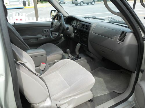 Toyota Tacoma Topper >> Find used 2001 TOYOTA TACOMA SR5 4X4 4 DOOR SILVER W/ LEER ... Toyota Tacoma Topper >> Find used 2001 TOYOTA TACOMA SR5 4X4 4 DOOR SILVER W/ LEER ...