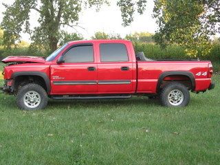 Find used 2003 duramax chevy wrecked easy fix salvage ...