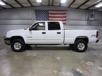 Crew cab 6.0 gas engine auto cloth financing low miles new tires extras rare
