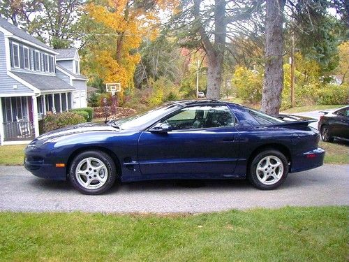 2000 trans am coupe 14772 miles 5.7 automatic t-tops loaded nice maynard mass