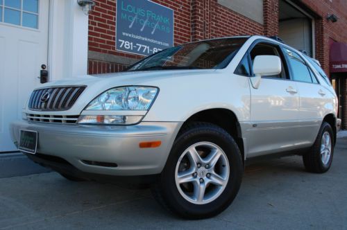 Awd fully serviced! xenons! heated seats! best color combo! best rx300 on ebay!