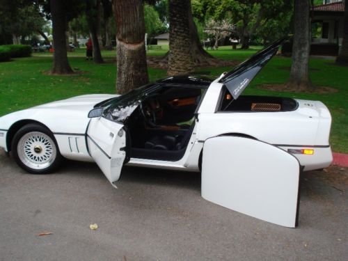 1989 chevy corvette coupe white 5.7 liter v8 4 speed 23k miles t tops car calif