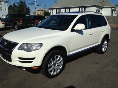 2009 volkswagen touareg v6 tdi sport utility 4-door 3.0l