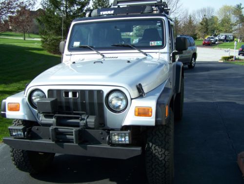 2003 jeep wrangler x sport utility 2-door 4.0l