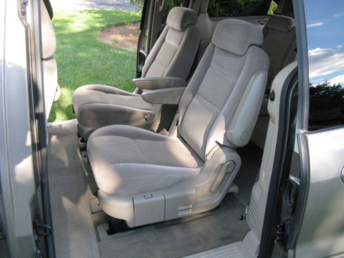 2004 Ford Freestar SEL Mini Passenger Van 4-Door 4.2L, Pioneer Audio NAV, Hitch, image 12