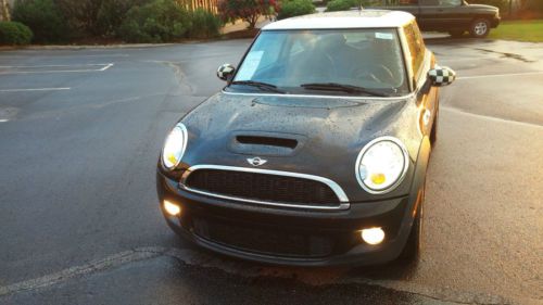 2009 mini cooper s hatchback 2-door 1.6l