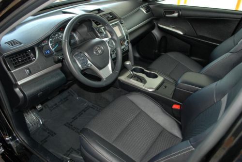 2014 Toyota Camry SE Sedan Premium Interior Paddle Shift 6-Speed Auto, US $18,950.00, image 53