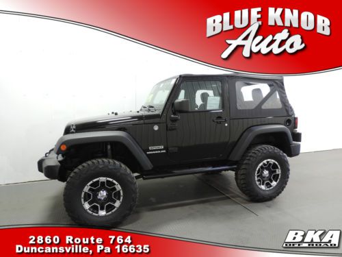 Financing available 6-speed manual 4&#039;&#039; rough country sus lift soft top cruise