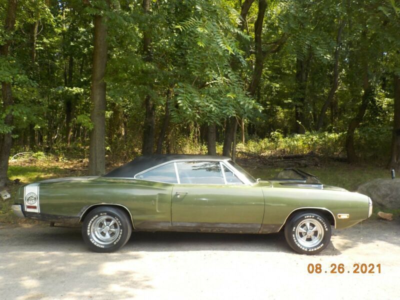 1970 dodge coronet superbee for sell at low price.. very fast car!