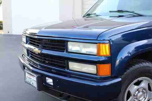 Sell used 2000 Chevrolet Tahoe Z71....Excellent !!! 4x4 ...