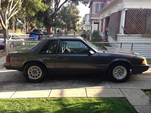 1989 ford mustang coupe