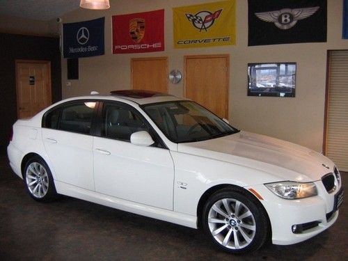 2011 bmw 328i 4 dr awd warranty heated seats roof auto cd clean loaded 1 owner
