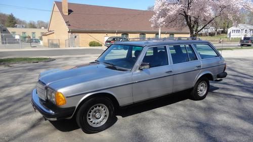 1 owner / 300 td-t diesel / station wagon / rare / a must see !!!! no reserve