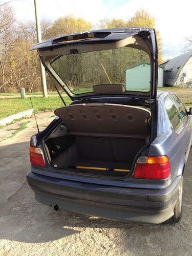 Sell Used 1995 Bmw 318ti Base Hatchback 2 Door 1 8l E36 In