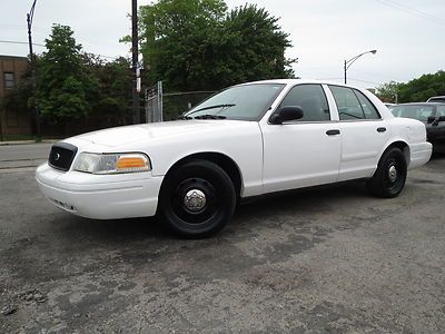 White p71 ex county car 108k hwy miles pw pl affordable nice