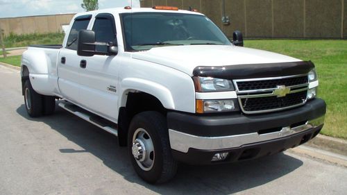 Sell used 2006 Chevy 3500 4X4 LT Crew Cab Duramax Dually ...