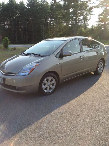 2007 toyota prius touring hatchback 4-door 1.5l with navigation and leather
