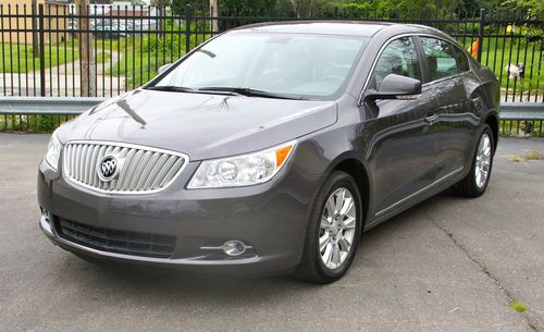 2012 buick lacrosse 2.4l hybrid w/eassist..heated leather/ipod/aux**no reserve**