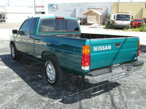 1995 Nissan single cab pickup #5