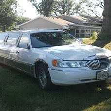 8 passenger limo