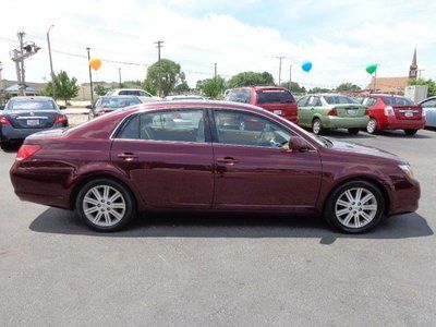 07 avalon limited wood trim pwr roof heated n a/c seats aluminum rims